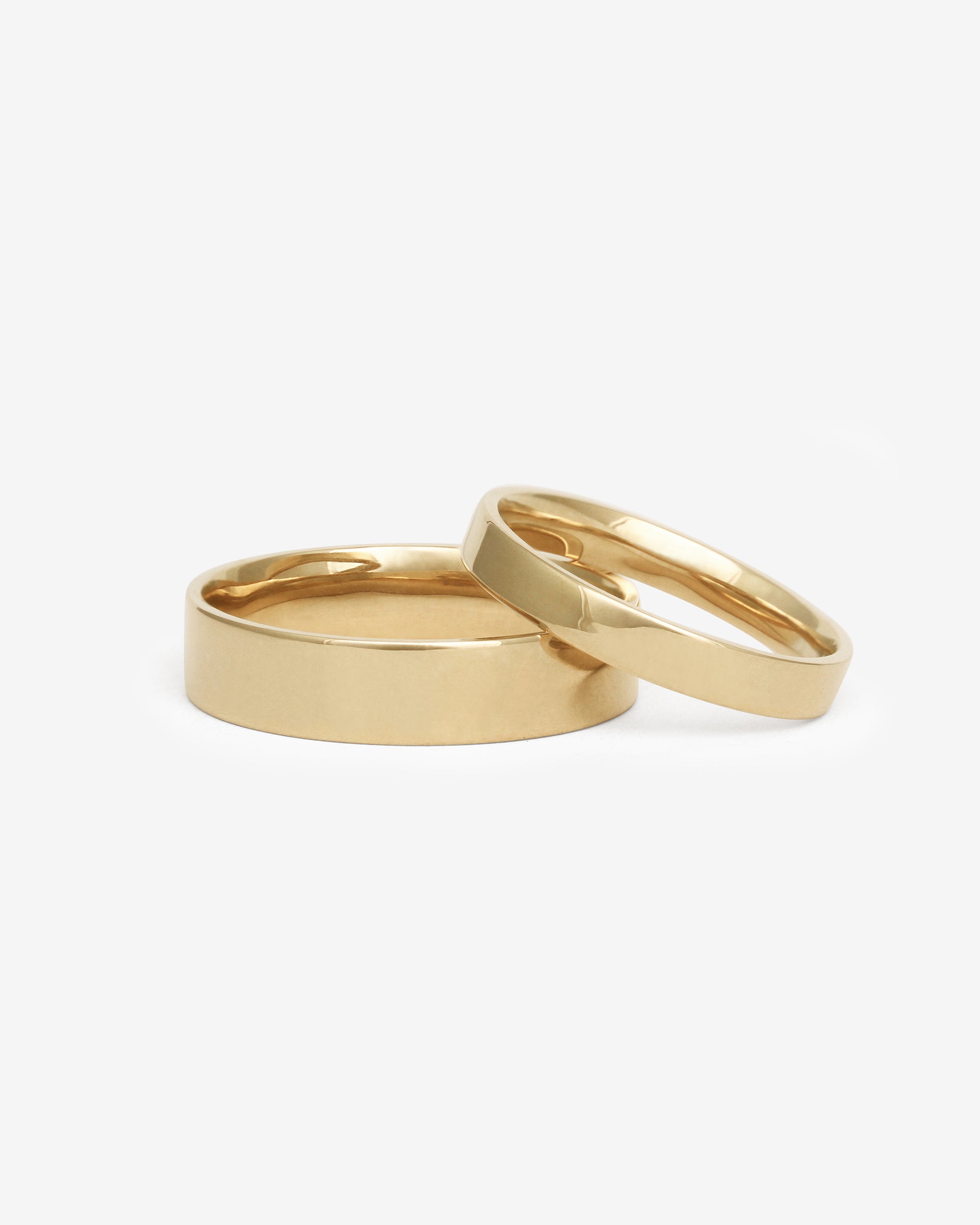 Cigar 3mm Band Solid Gold