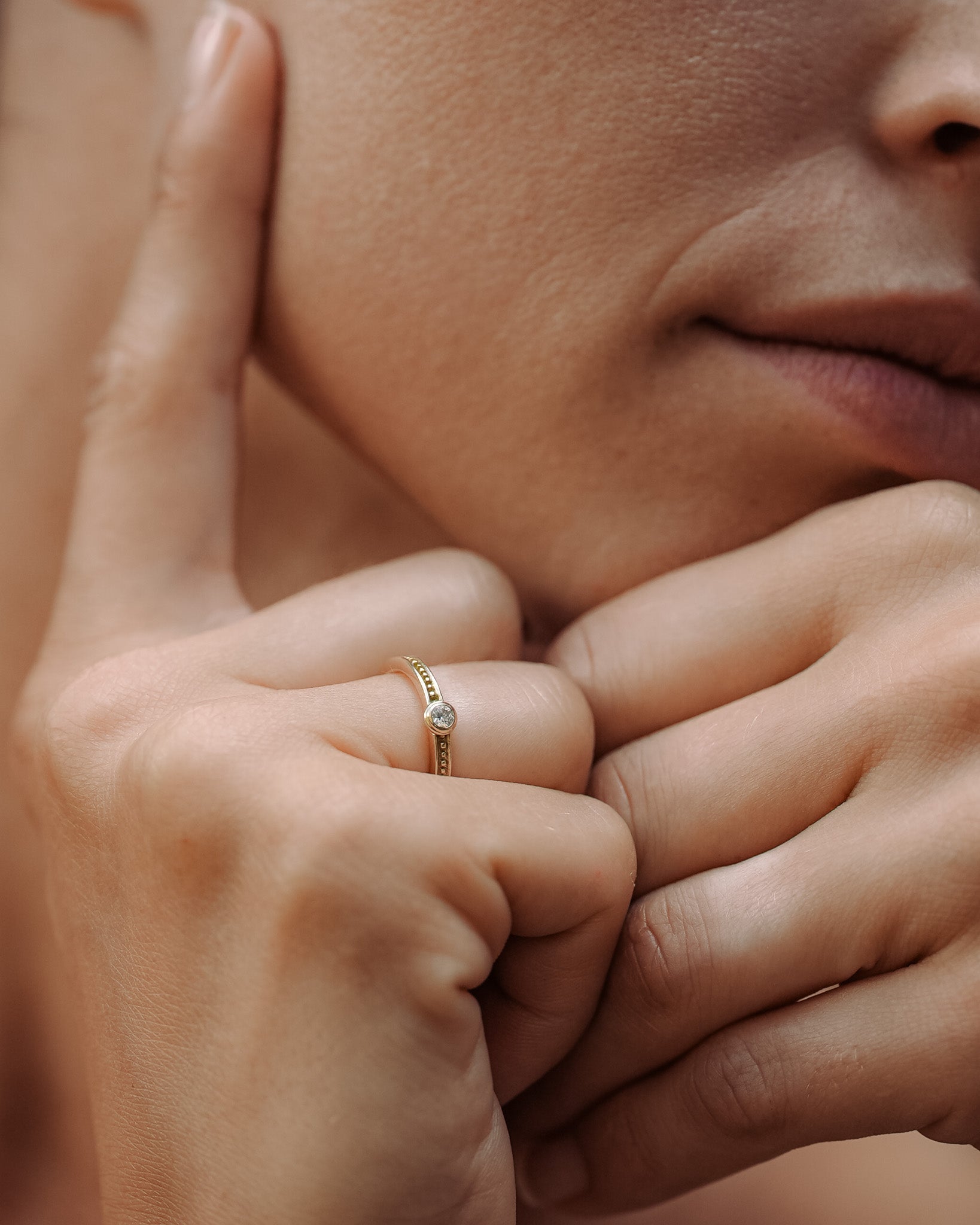 Mila Ring Diamond Solid Gold