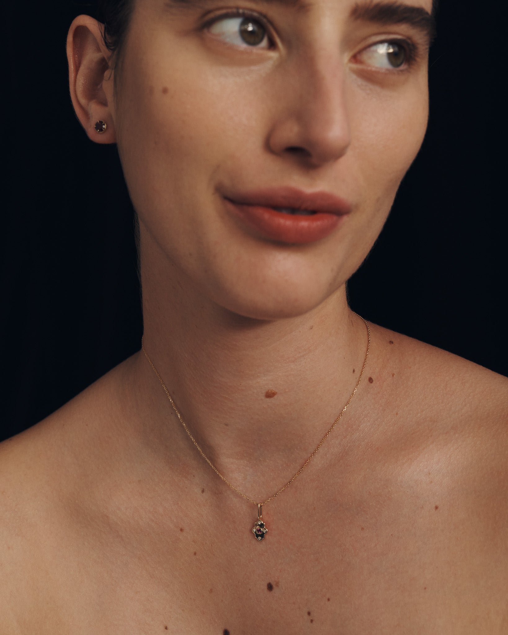 Rosa Charm Small Diamond Rhodolite Solid Gold