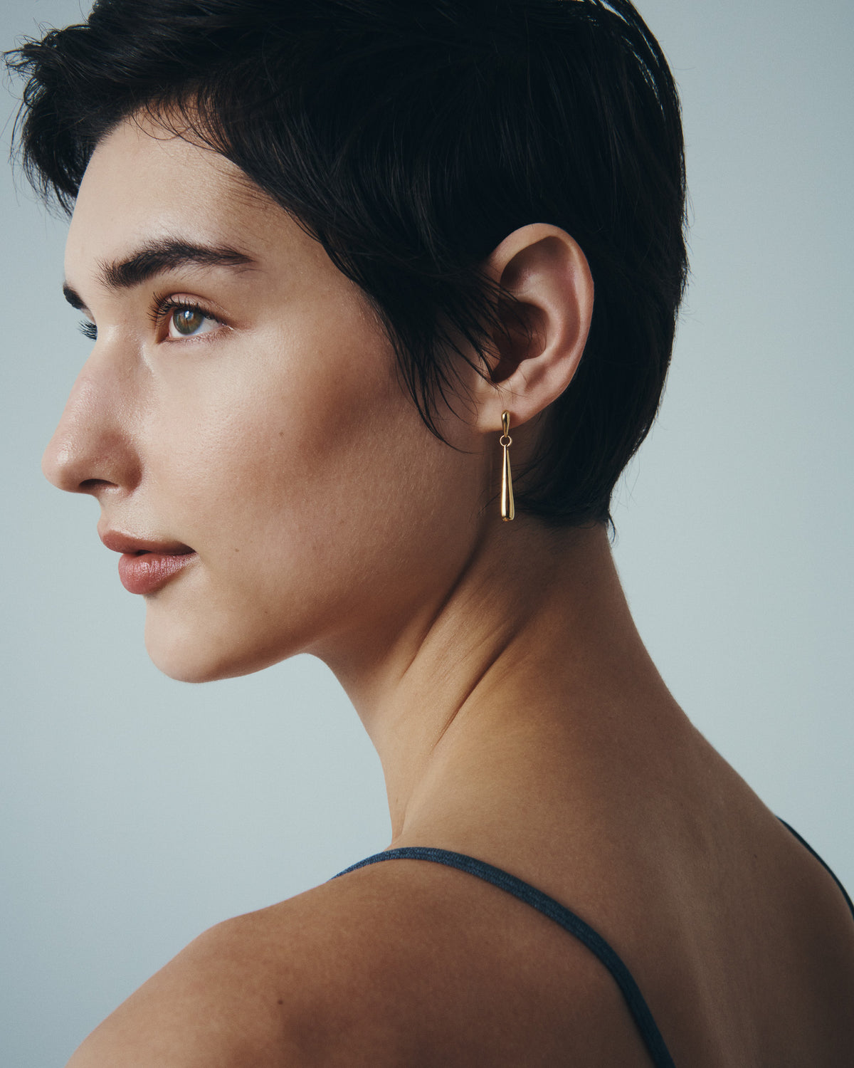 Stilla Earrings Gold Vermeil, worn