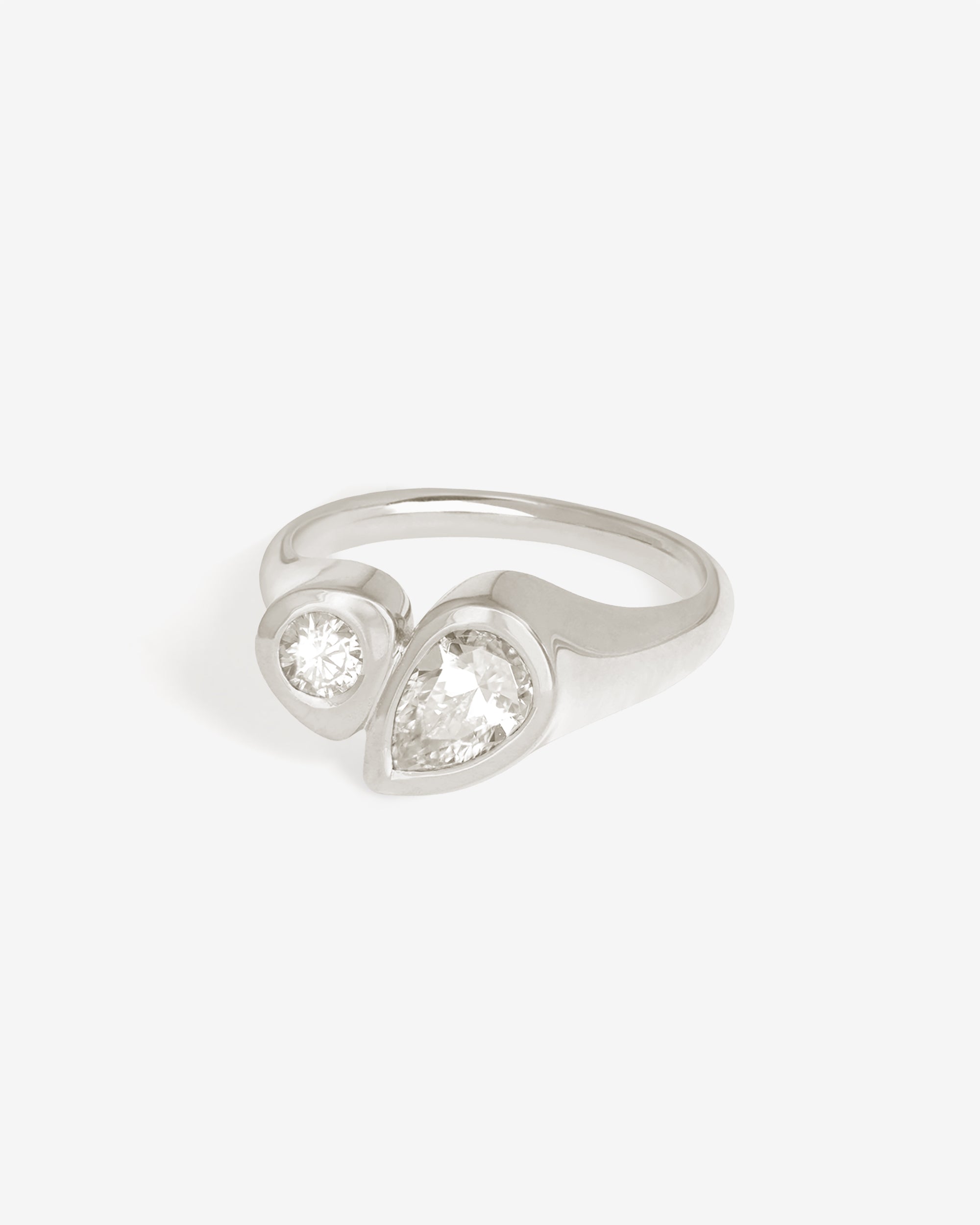 Synergy Ring Diamond Platinum
