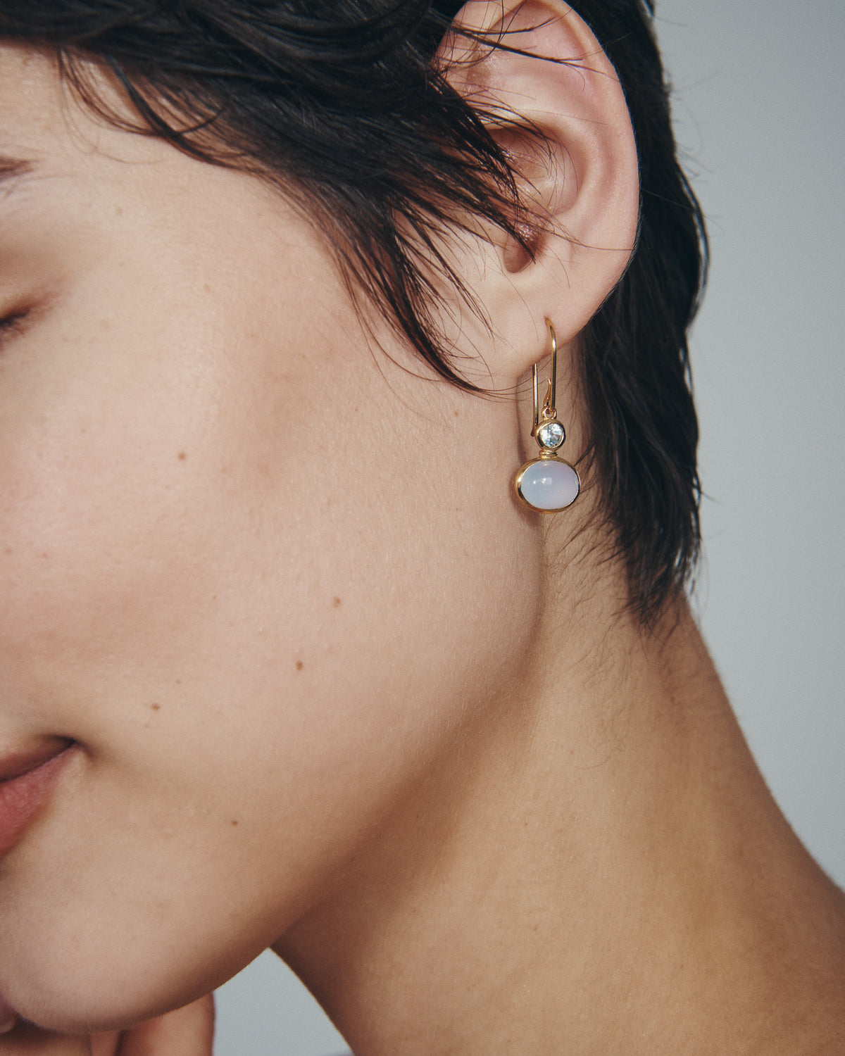 Ether Earrings Gold Vermeil, worn