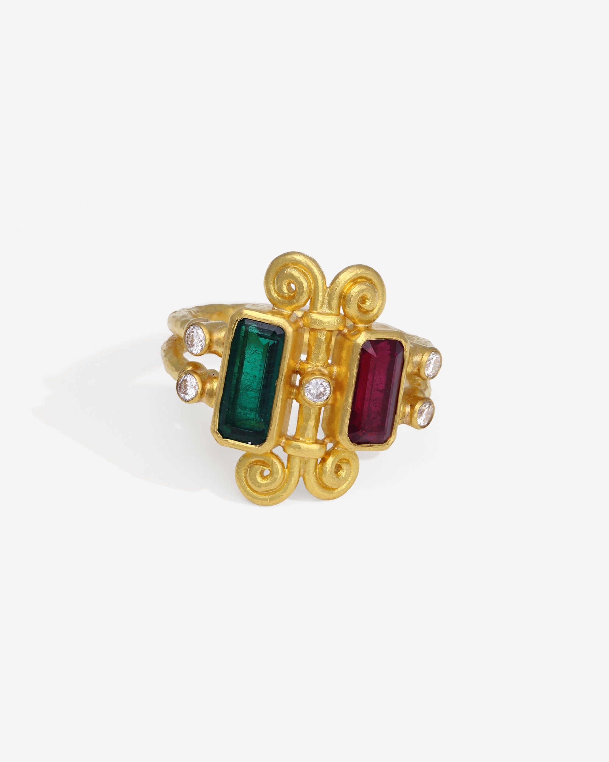 Temple of the Sun Aelia Ring Solid Gold