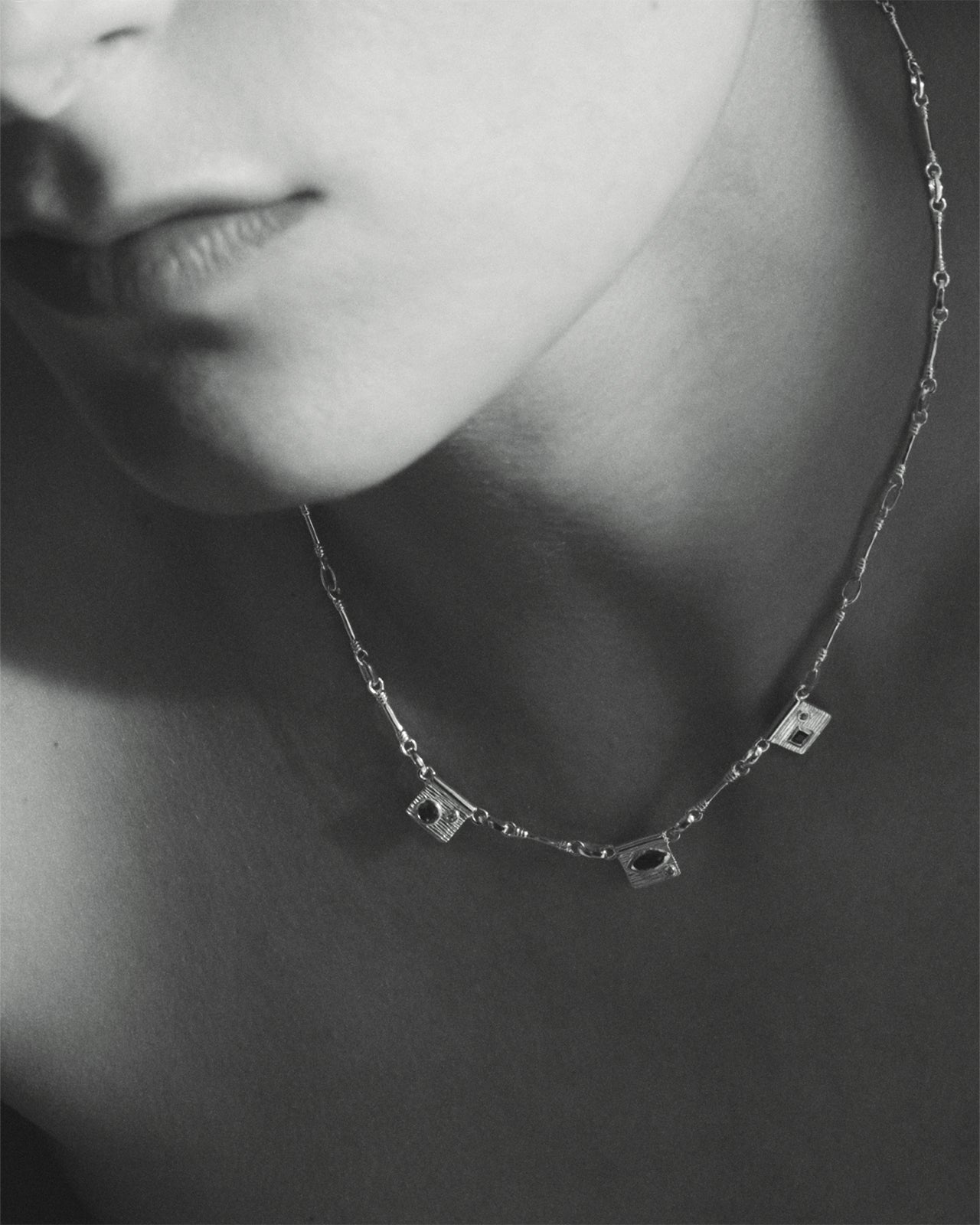 Temple of the Sun Alana Necklace Silver