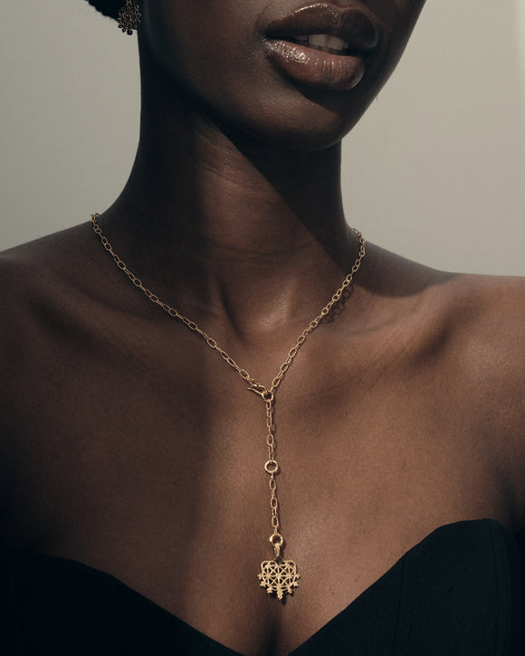 Cora necklace online