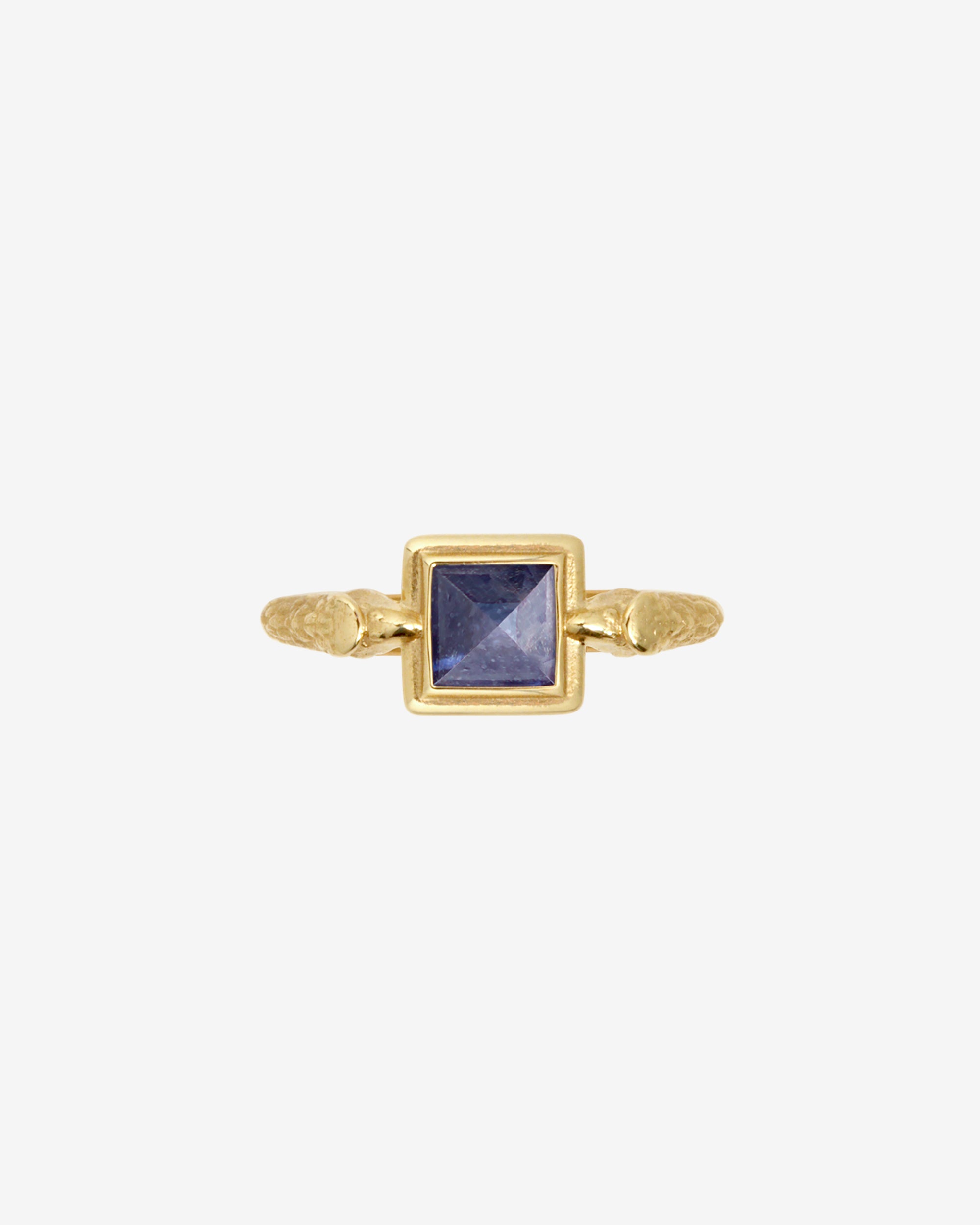 Temple of the Sun Asier Ring Blue Sapphire Solid Gold