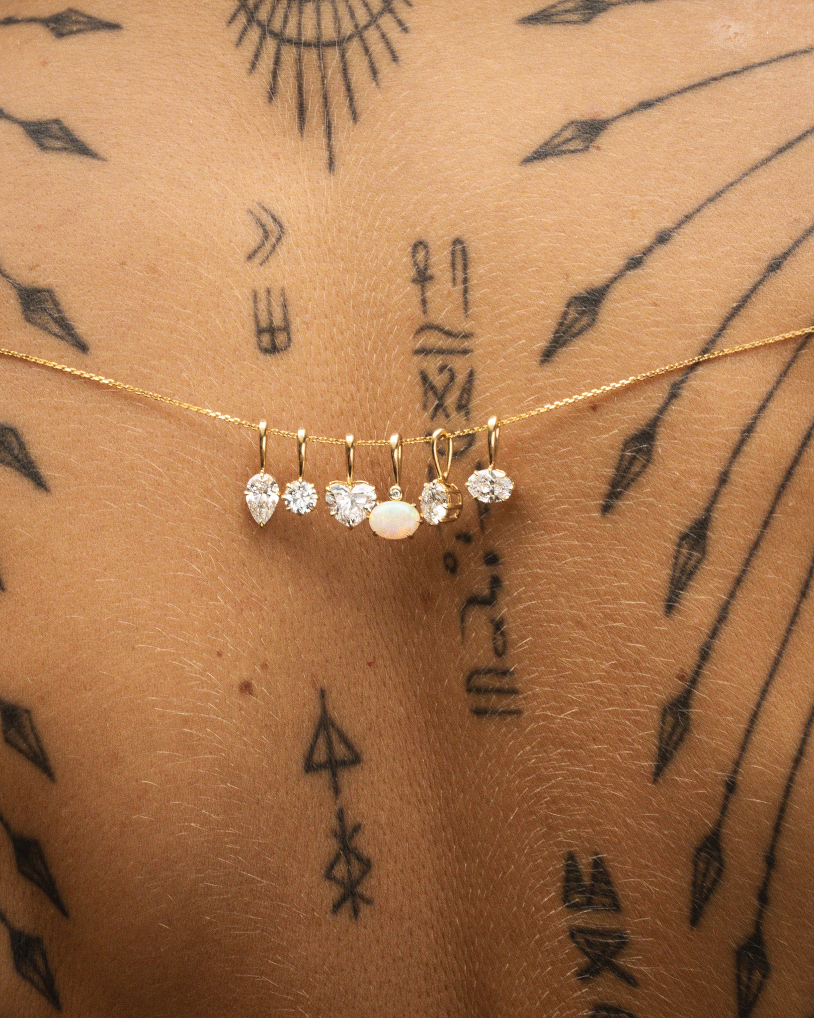 Temple of the Sun Astra Oval Pendant Diamond Solid Gold