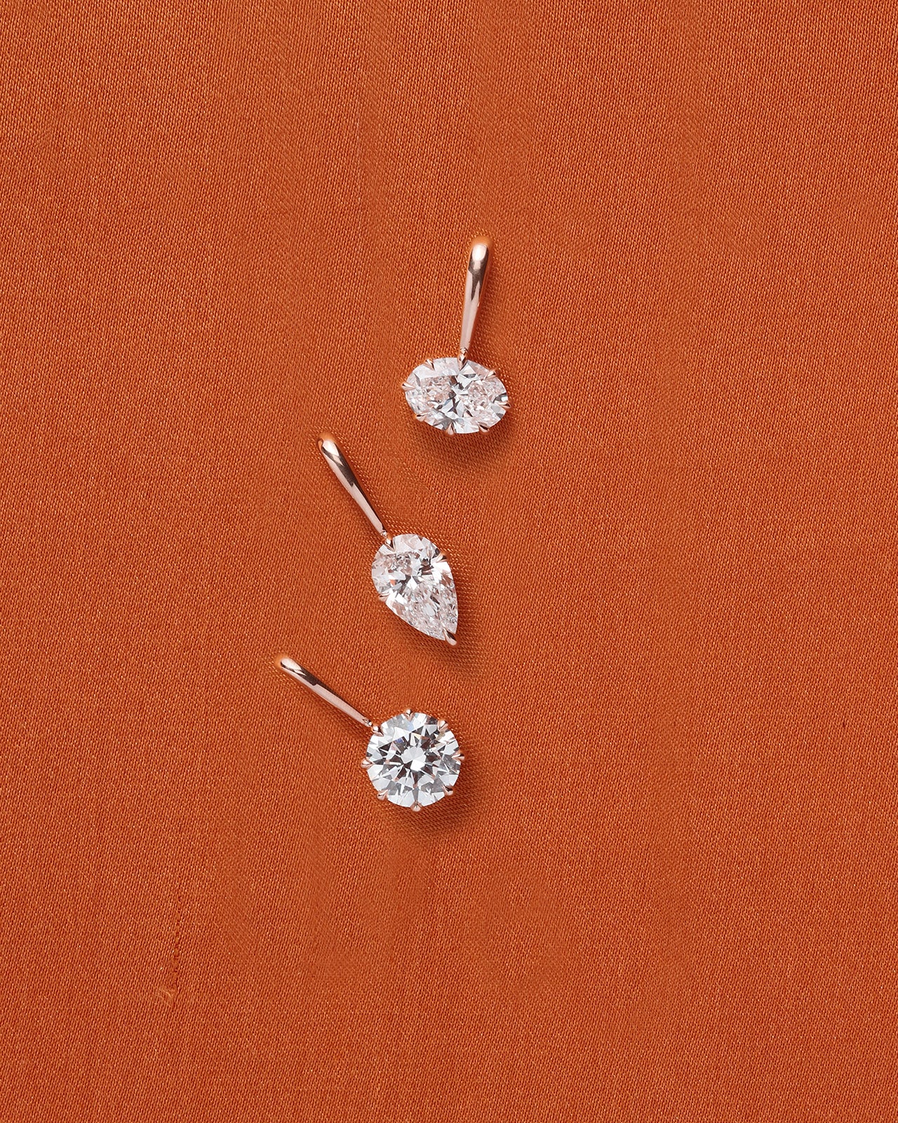 Temple of the Sun Astra Round Pendant 0.5ct Diamond Solid Gold