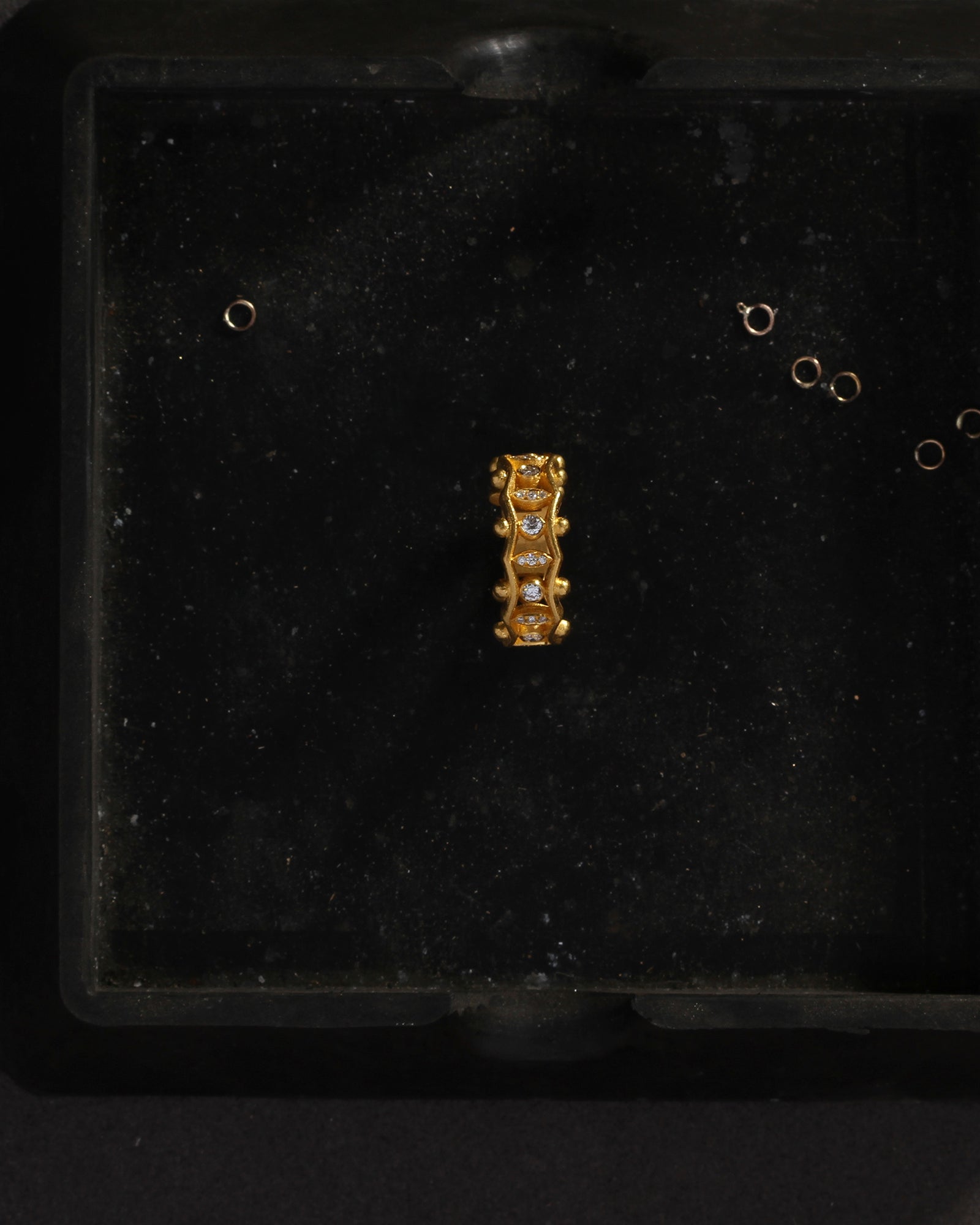 Temple of the Sun Cadence Ring Solid Gold