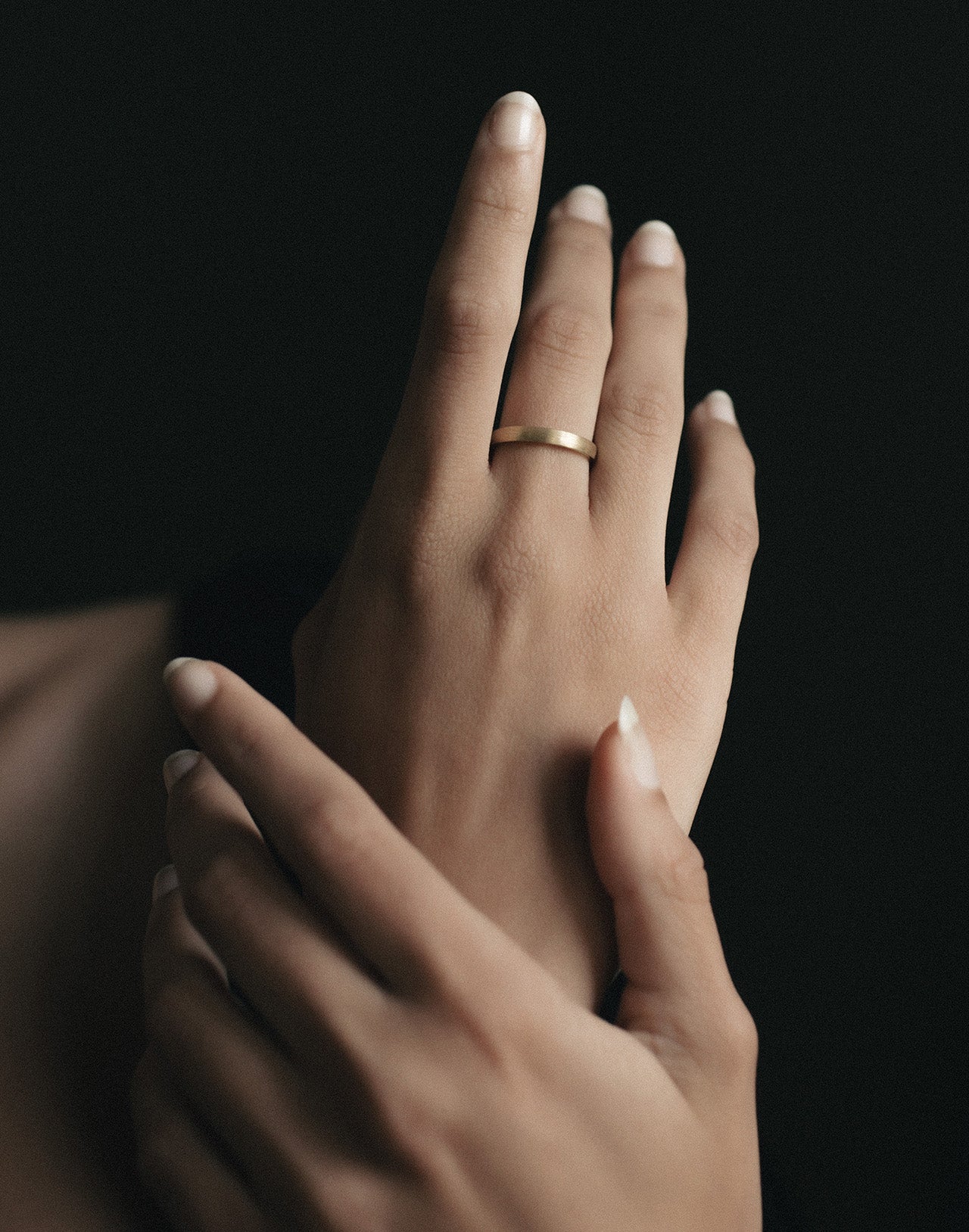 Temple of the Sun Chevron 3mm Ring Solid Gold