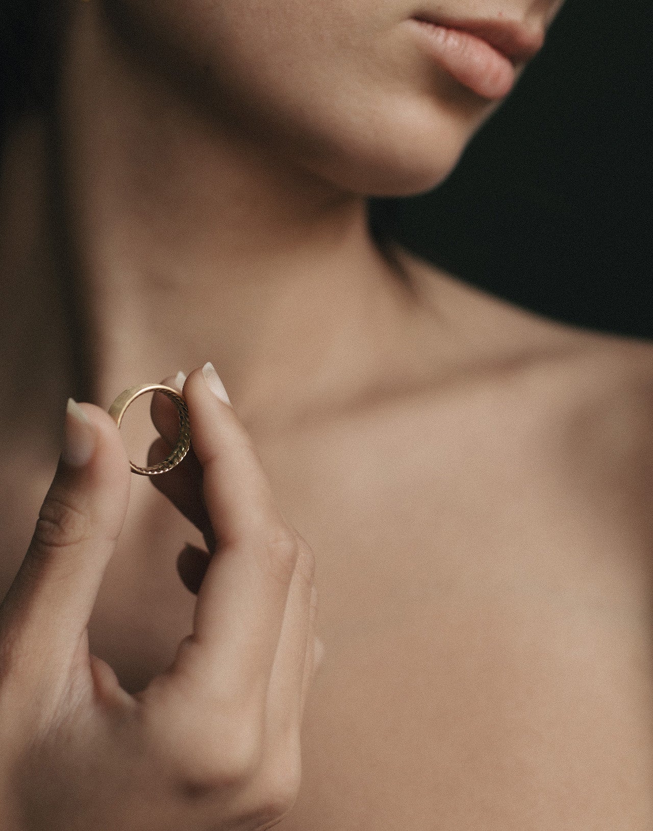 Temple of the Sun Chevron 6mm Polished Ring Solid Gold