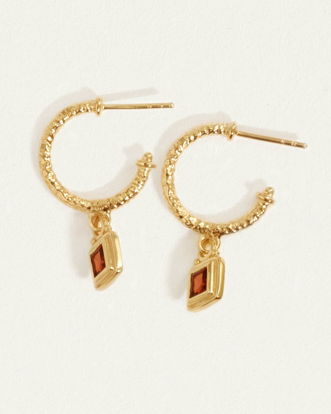 Best place to on sale buy gold earrings