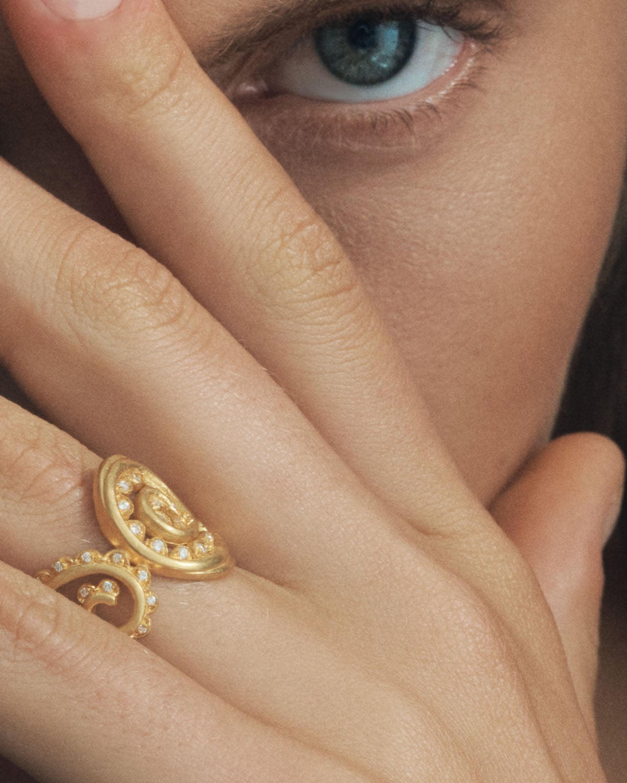 Temple of the Sun Fern Ring Solid Gold