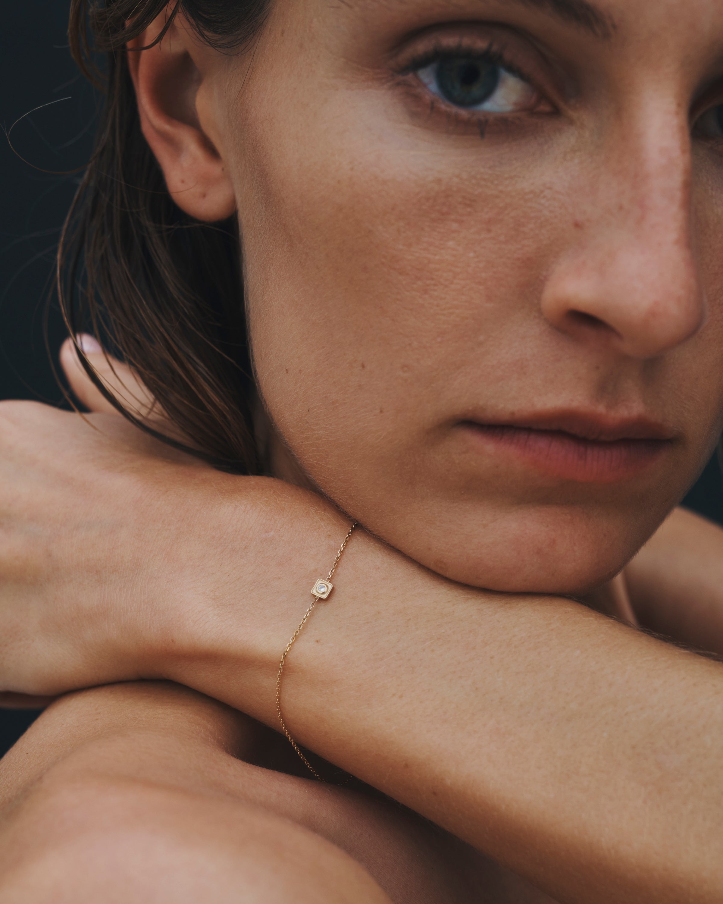 Temple of the Sun Florence Solitaire Bracelet Diamond Solid Gold