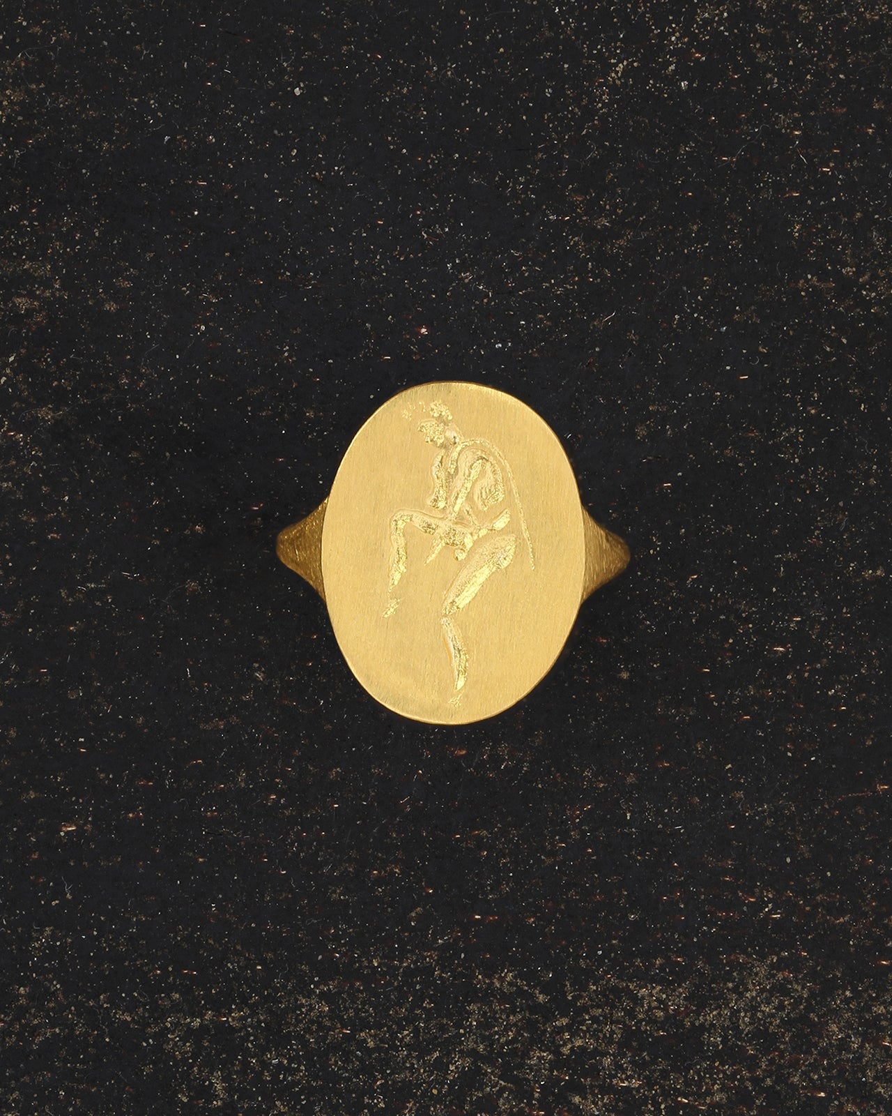 Temple of the Sun Heritage Ring Hermes Solid Gold