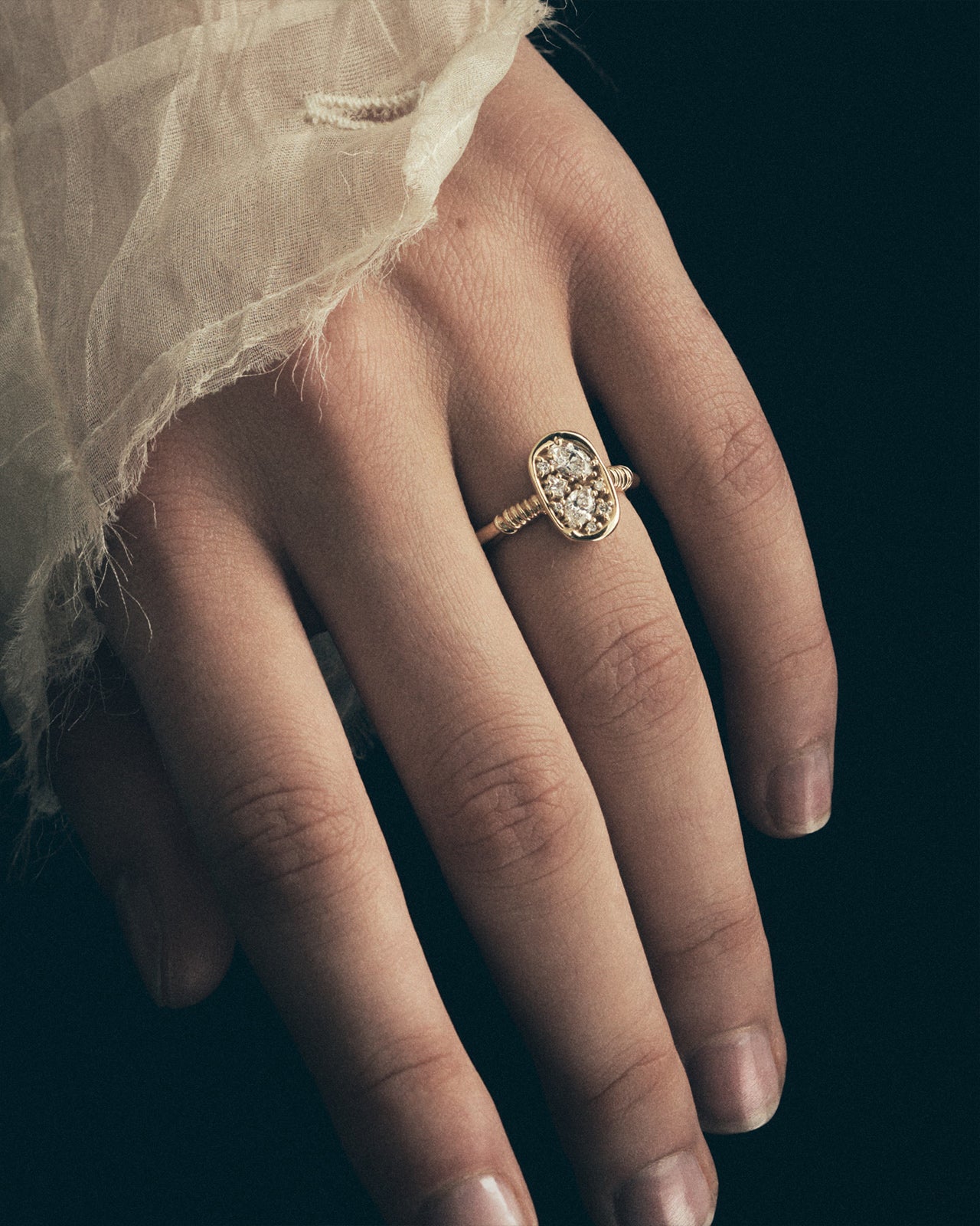 Temple of the Sun Illume Ring Diamond Solid Gold