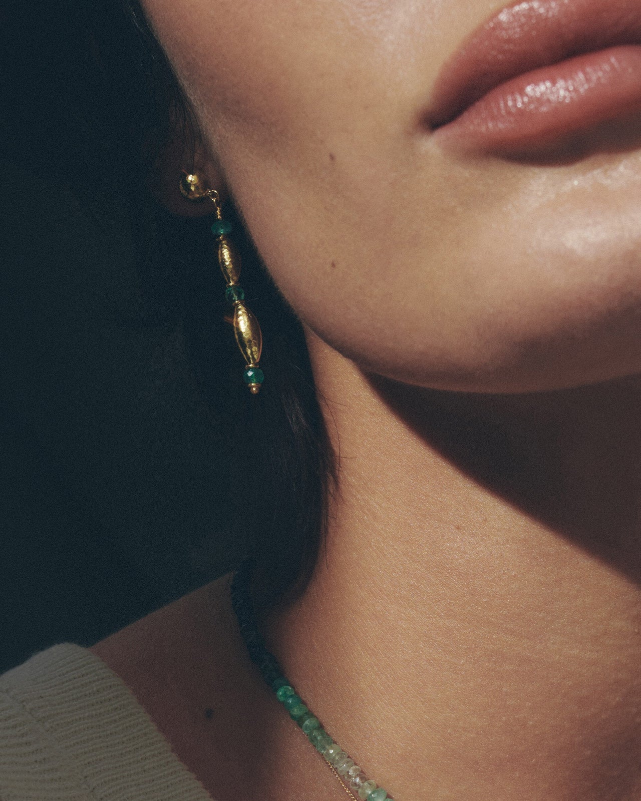 Temple of the Sun Ionia Earrings Emerald Solid Gold