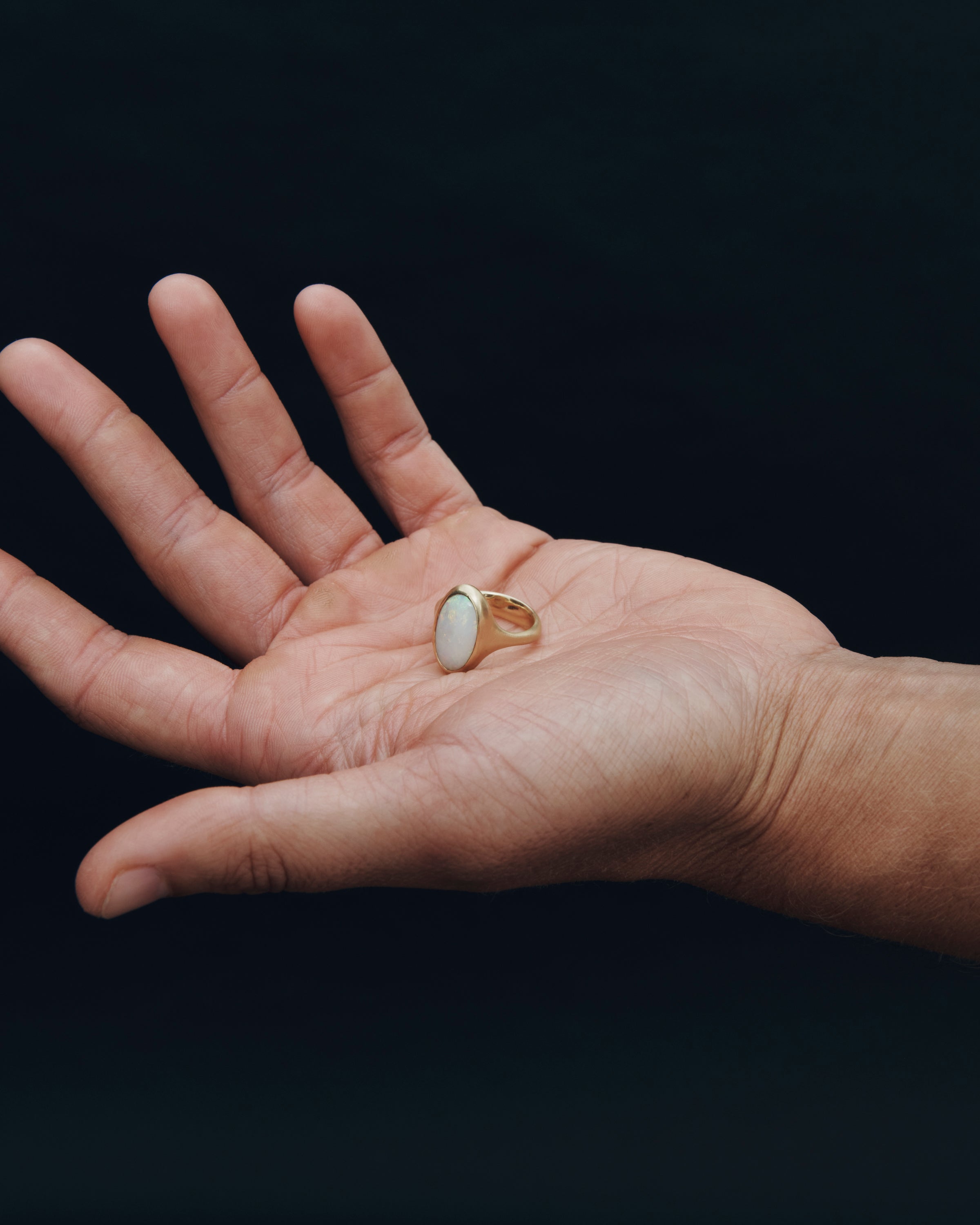 Temple of the Sun Iris Ring 3.63ct Opal Solid Gold