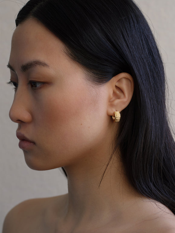 Temple of the Sun Jewellery Arete Wide Huggies Gold Vermeil