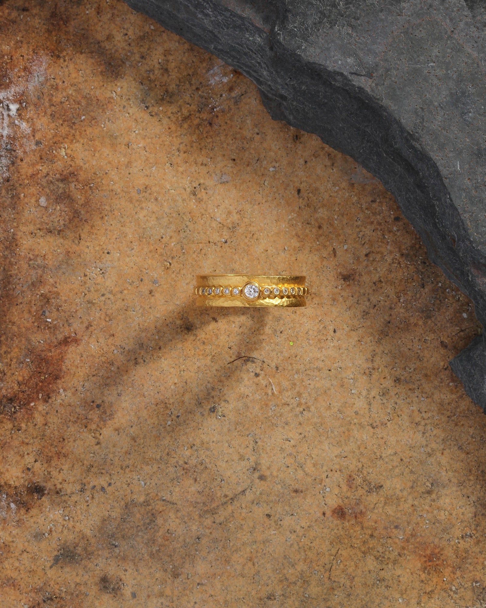 Temple of the Sun Lavinia Ring Solid Gold