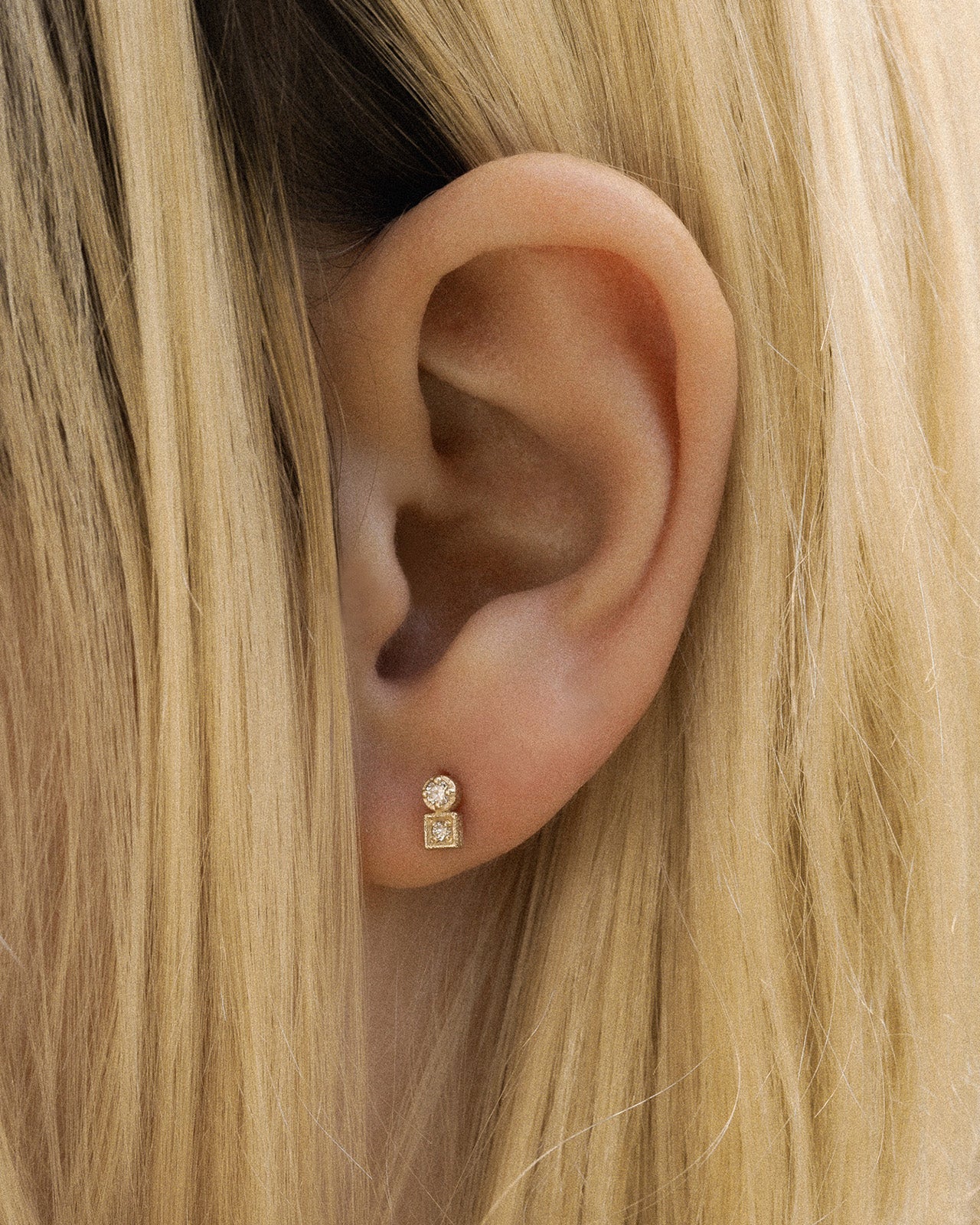 Temple of the Sun Lenci Single Stud Diamond Solid Gold