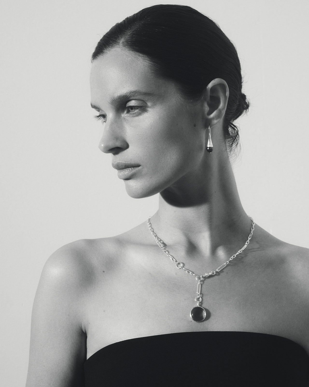 Temple of the Sun Pera Necklace Silver