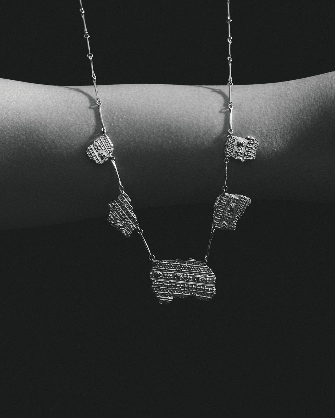 Temple of the Sun Relic V Necklace Solid Gold