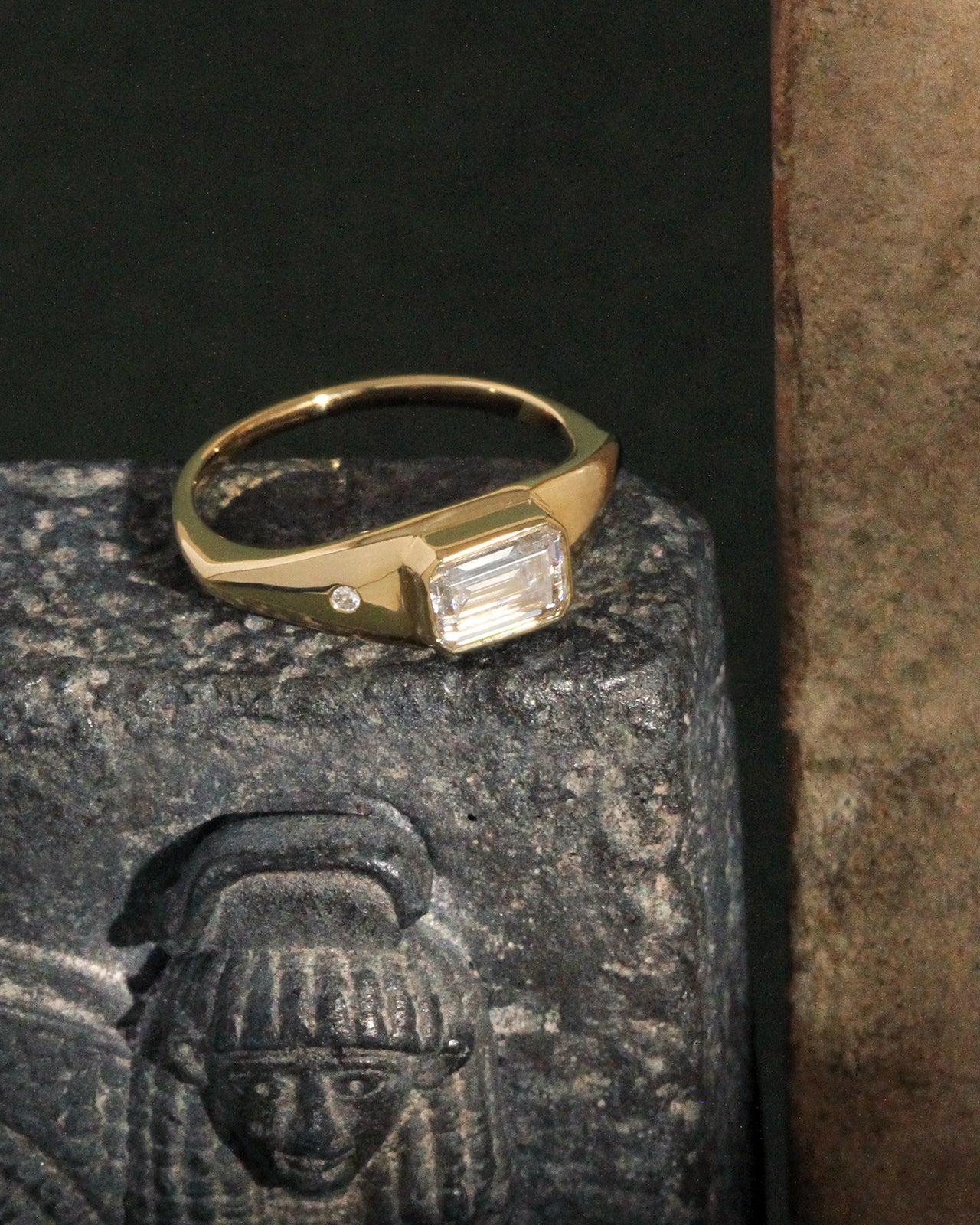 Temple of the Sun Min Ring Diamond Solid Gold